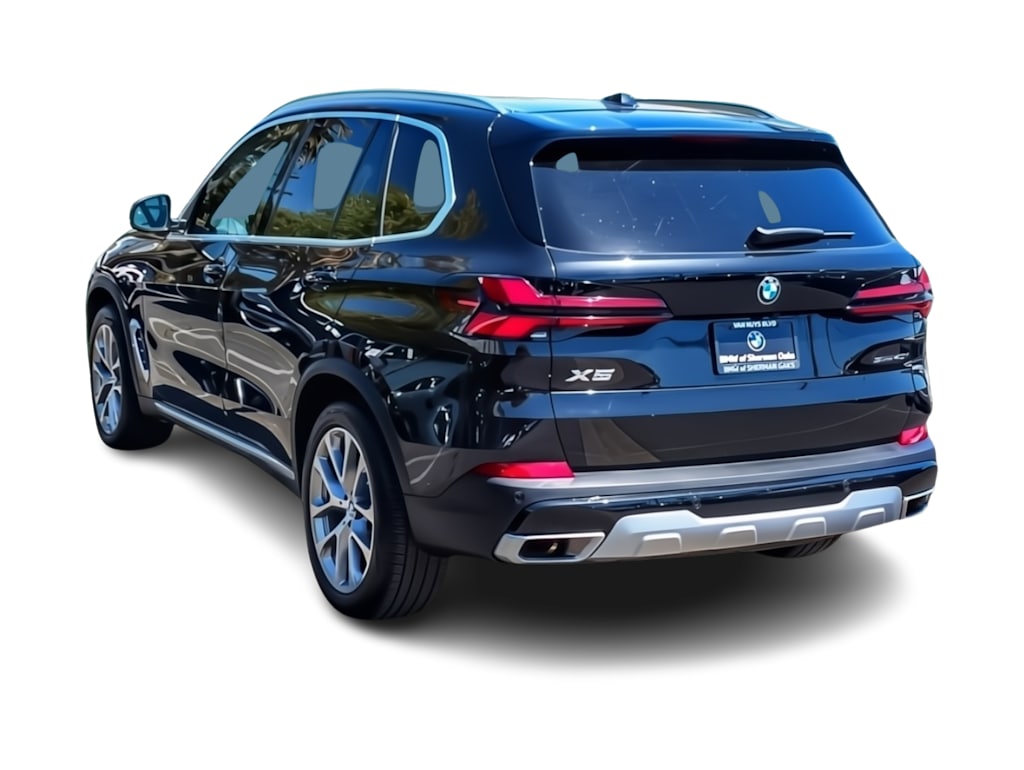Thumbnail: 2026 BMW X5 - 3