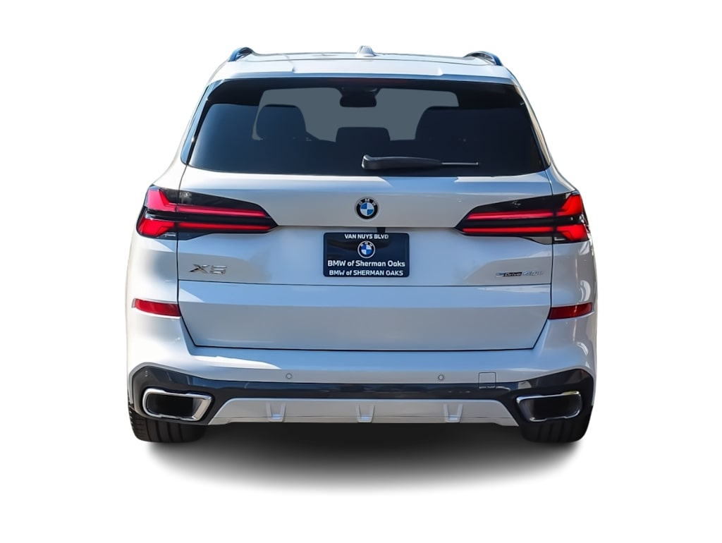 Thumbnail: 2026 BMW X5 - 4