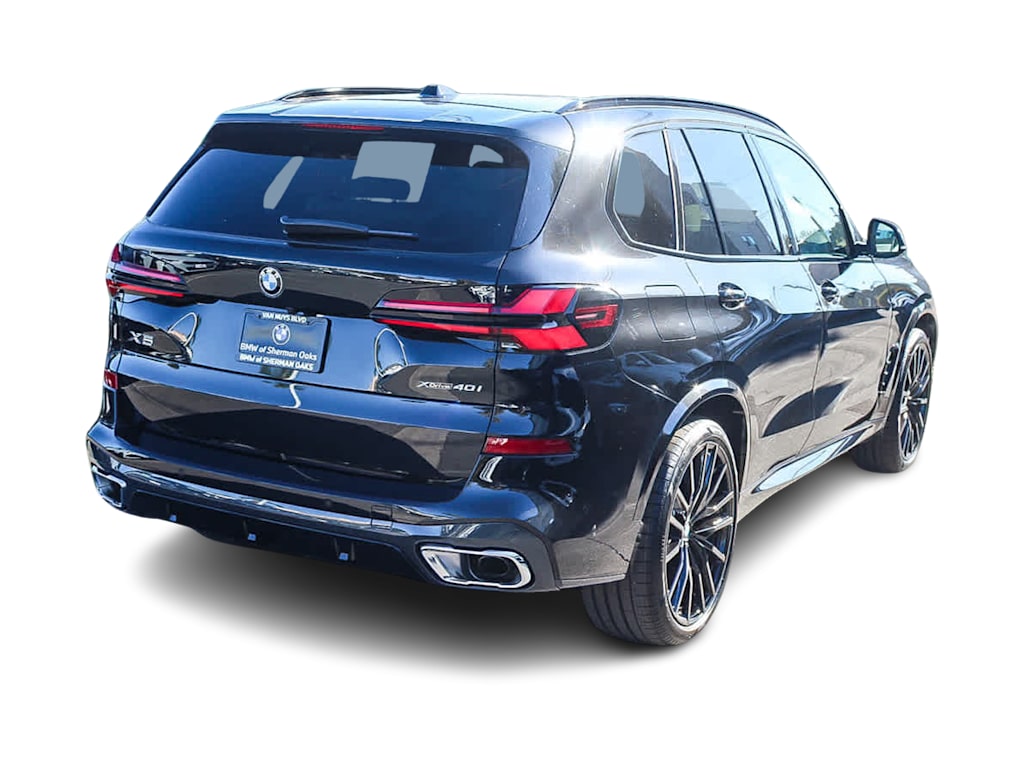 Thumbnail: 2026 BMW X5 - 17