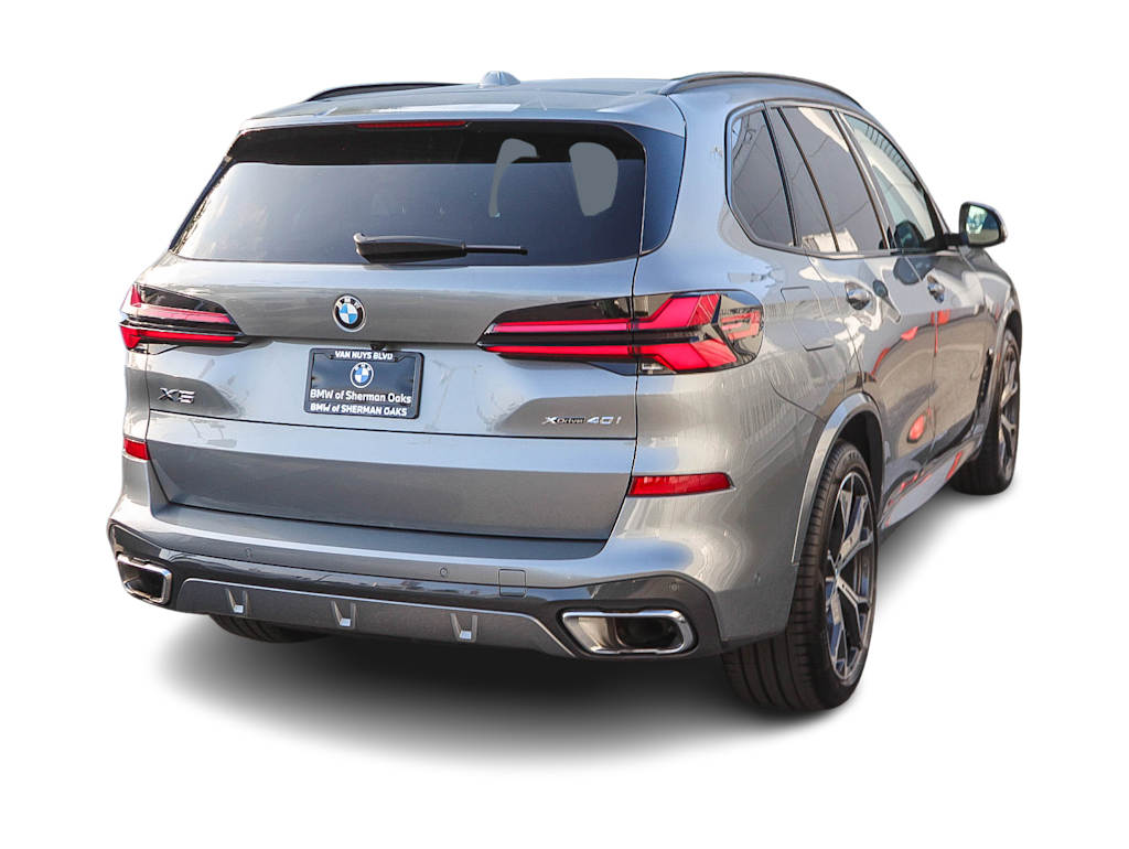 Thumbnail: 2026 BMW X5 - 20