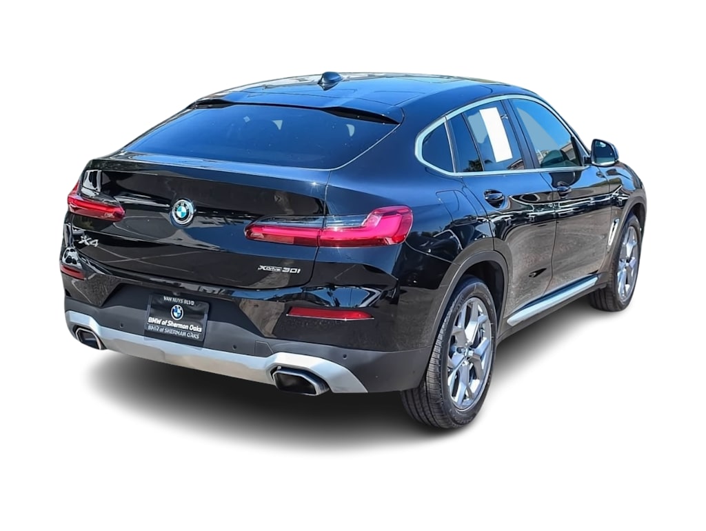 Thumbnail: 2023 BMW X4 - 19