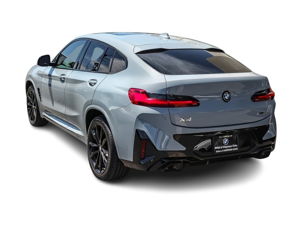 Thumbnail: 2023 BMW X4 - 3