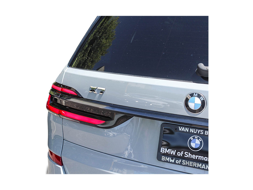 Thumbnail: 2024 BMW X7 - 3