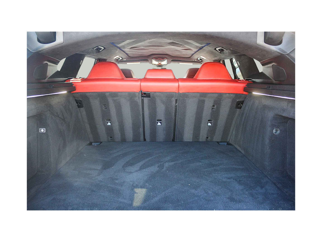 Thumbnail: 2023 BMW XM - 17