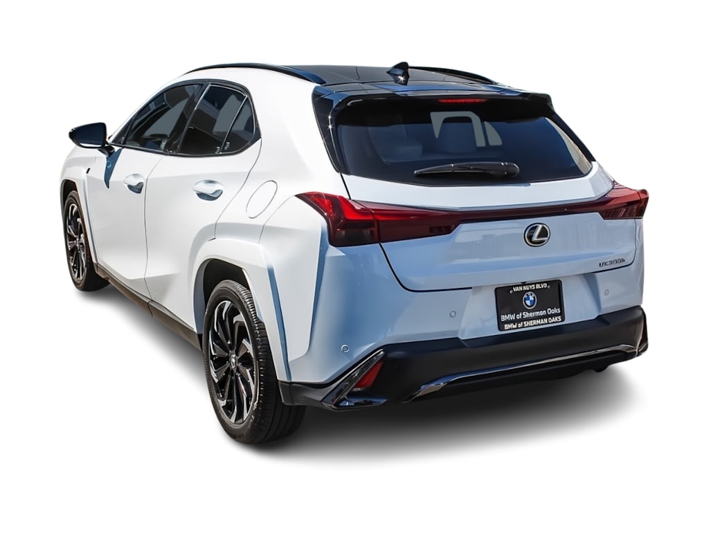 Thumbnail: 2025 Lexus UX - 3