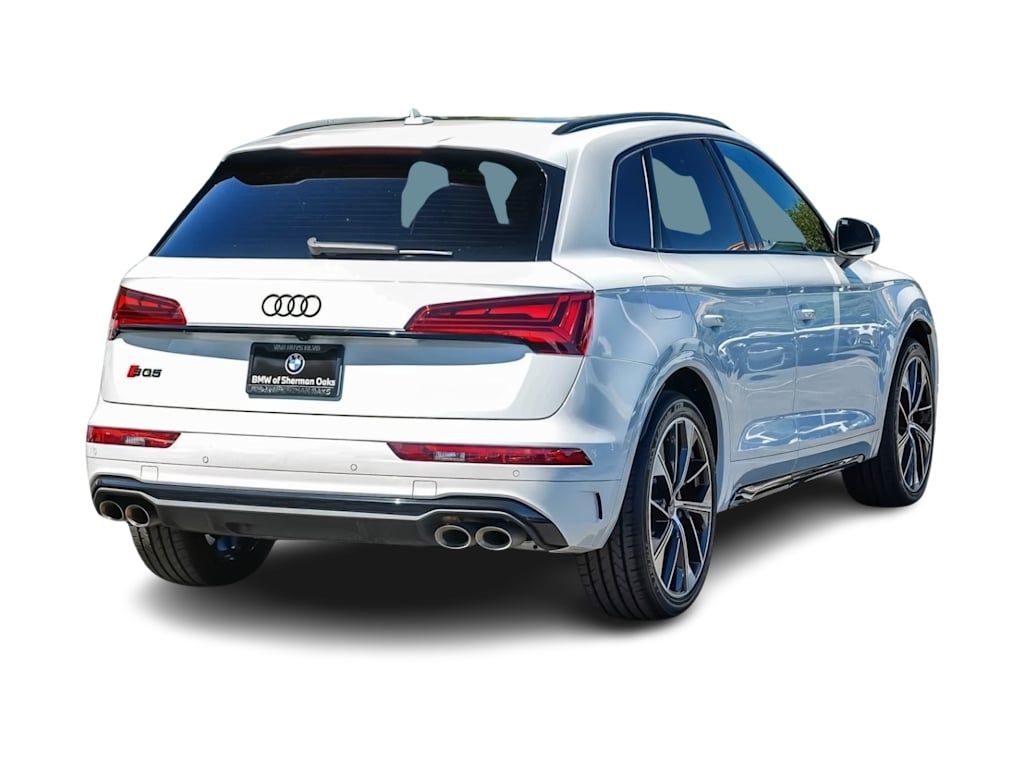 Thumbnail: 2024 Audi SQ5 - 16