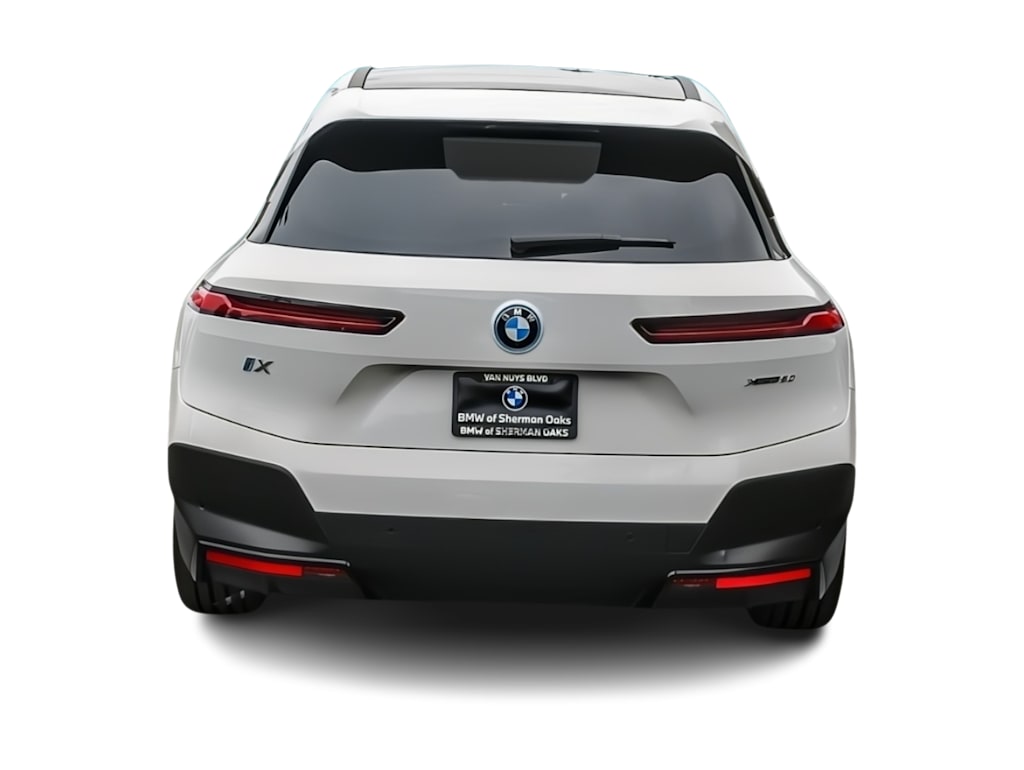 Thumbnail: 2023 BMW iX - 17
