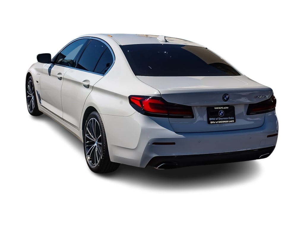 Thumbnail: 2023 BMW 5 Series - 3