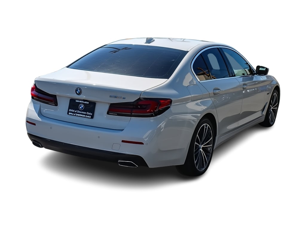 Thumbnail: 2023 BMW 5 Series - 17