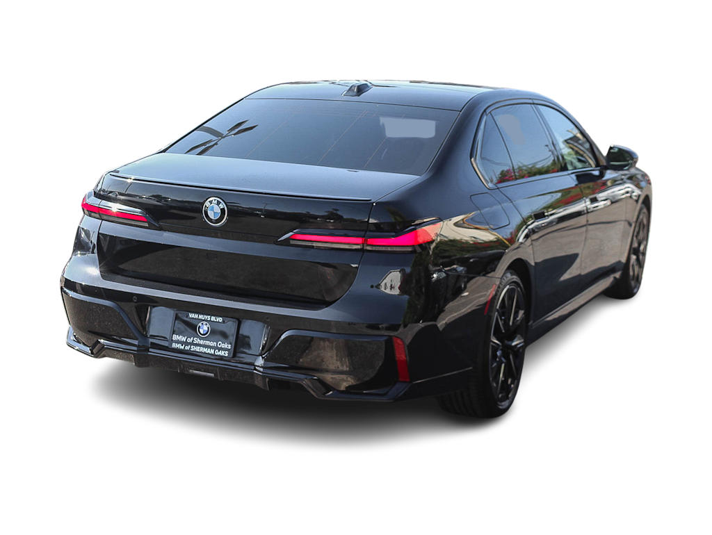 Thumbnail: 2023 BMW 7 Series - 19
