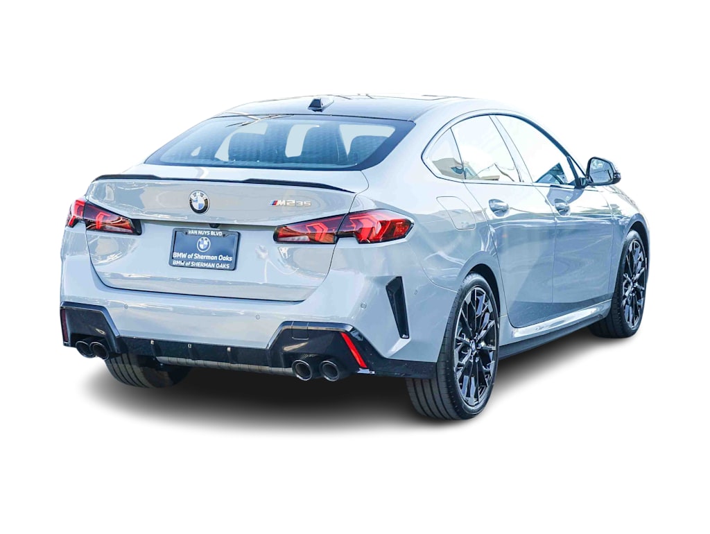 Thumbnail: 2026 BMW 2 Series - 18