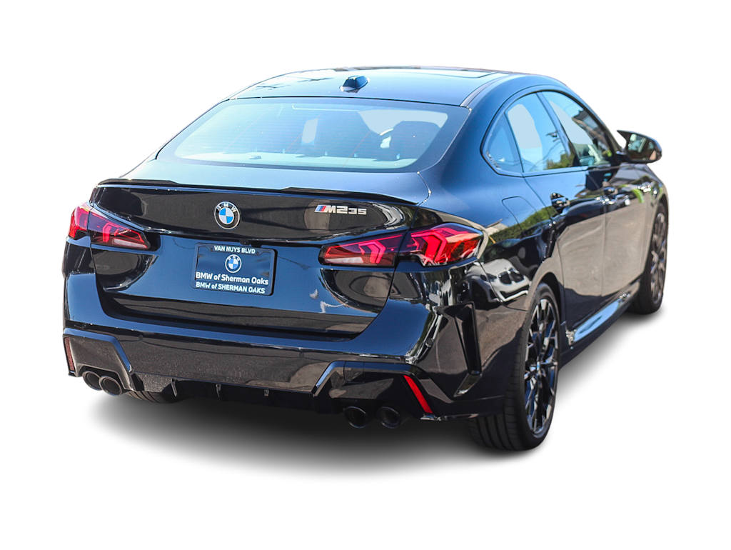 Thumbnail: 2026 BMW 2 Series - 18