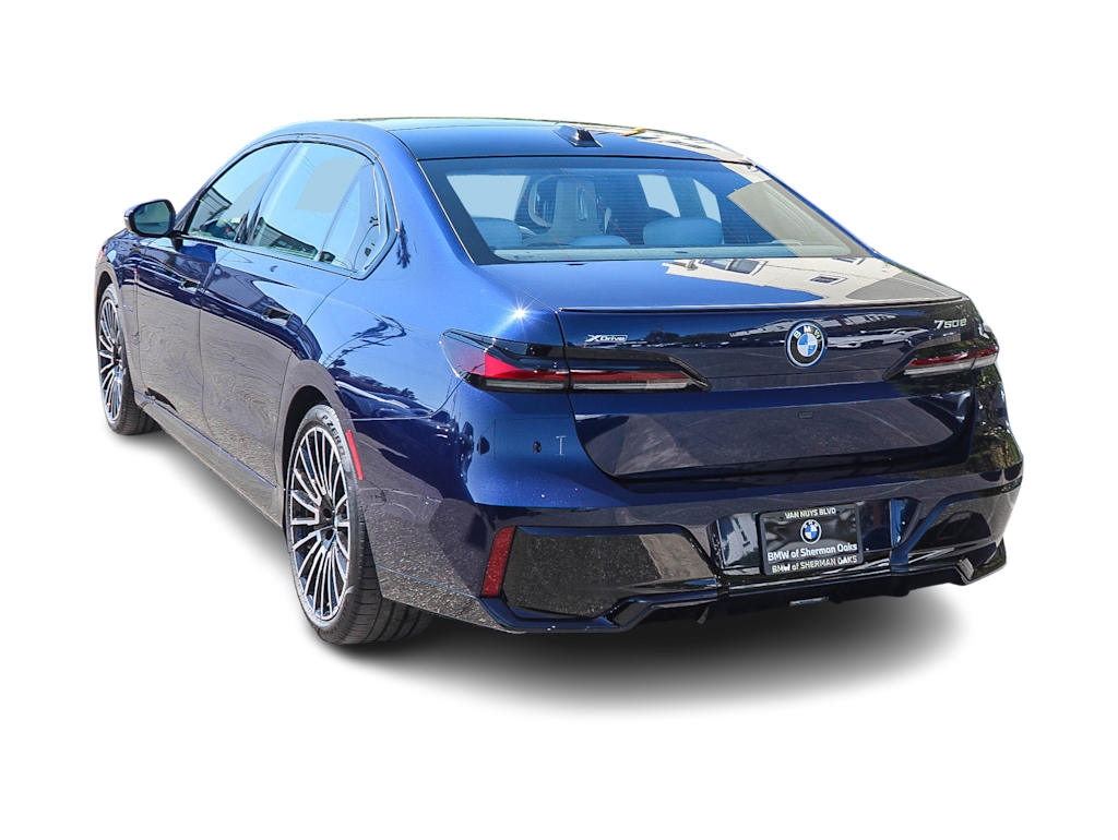 Thumbnail: 2026 BMW 7 Series - 3