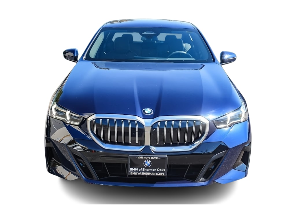 Thumbnail: 2026 BMW 5 Series - 4