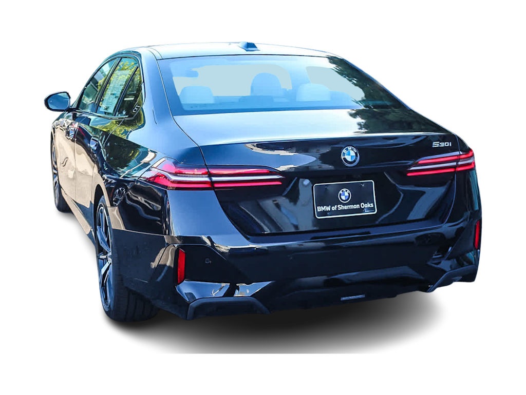 Thumbnail: 2026 BMW 5 Series - 19