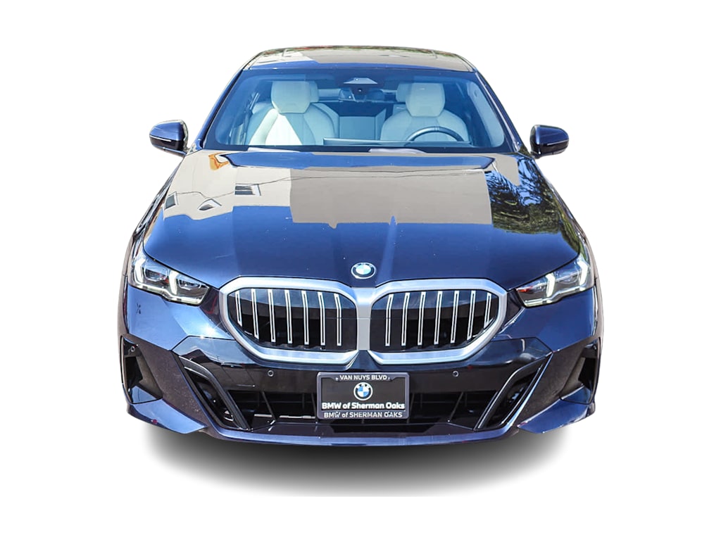 Thumbnail: 2025 BMW 5 Series - 3