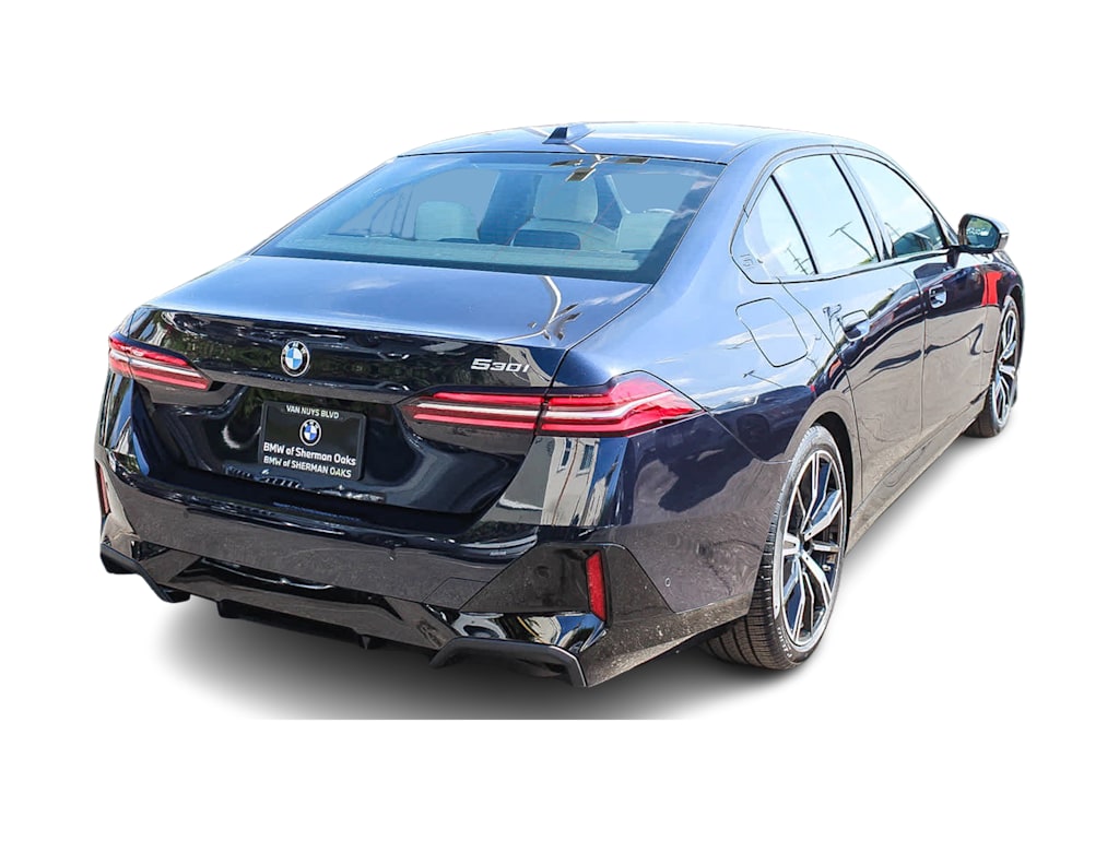 Thumbnail: 2025 BMW 5 Series - 15