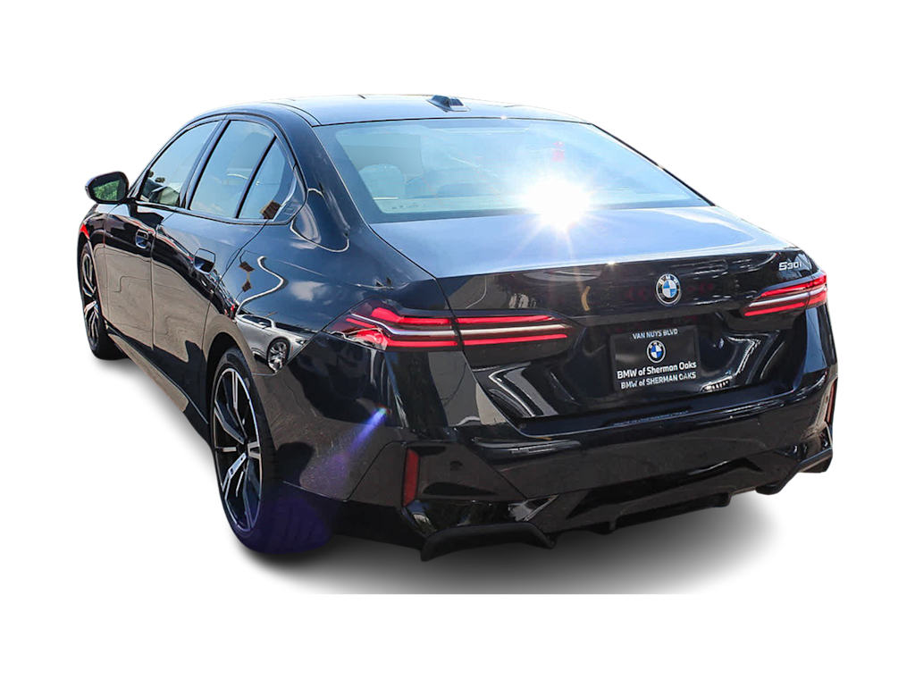 Thumbnail: 2025 BMW 5 Series - 17