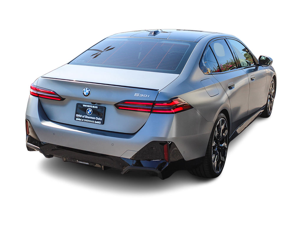 Thumbnail: 2026 BMW 5 Series - 19