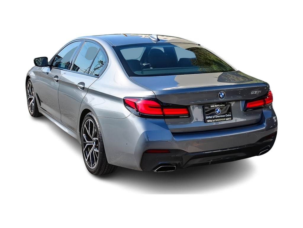 Thumbnail: 2023 BMW 5 Series - 3