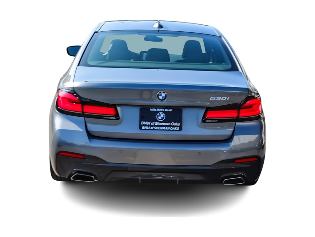Thumbnail: 2023 BMW 5 Series - 4