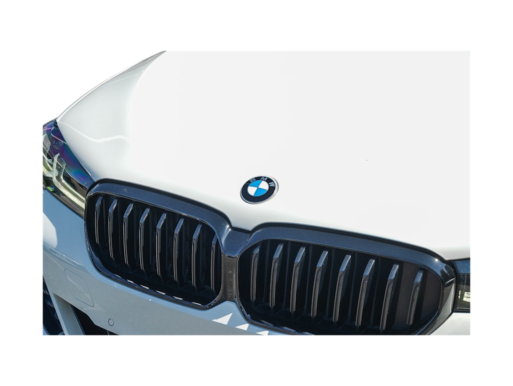 Thumbnail: 2023 BMW 5 Series - 21