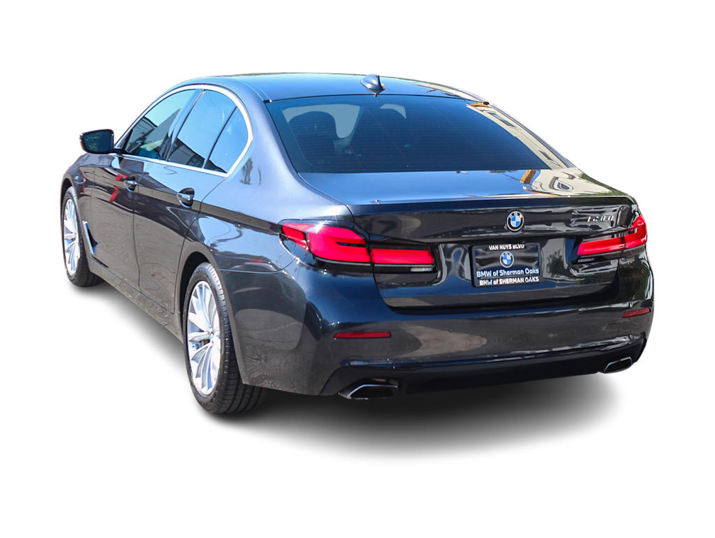 Thumbnail: 2023 BMW 5 Series - 3