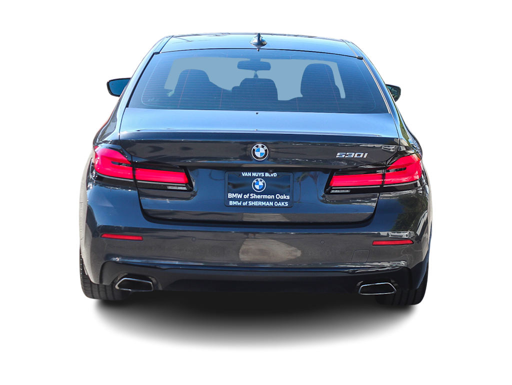 Thumbnail: 2023 BMW 5 Series - 4