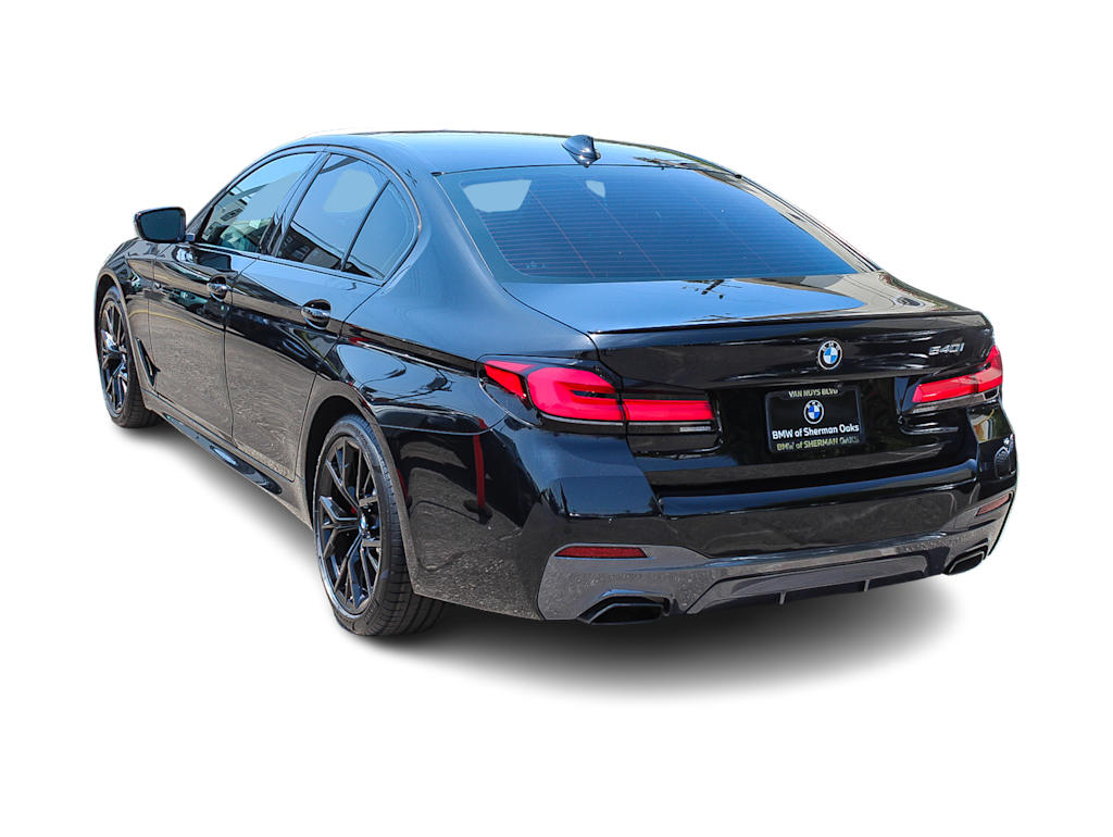 Thumbnail: 2023 BMW 5 Series - 3