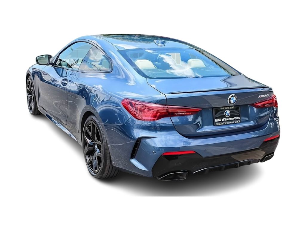 Thumbnail: 2026 BMW 4 Series - 3