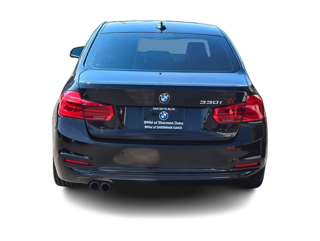 Thumbnail: 2017 BMW 3 Series - 4