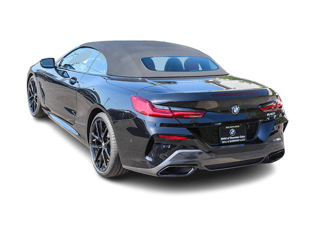 Thumbnail: 2023 BMW 8 Series - 18