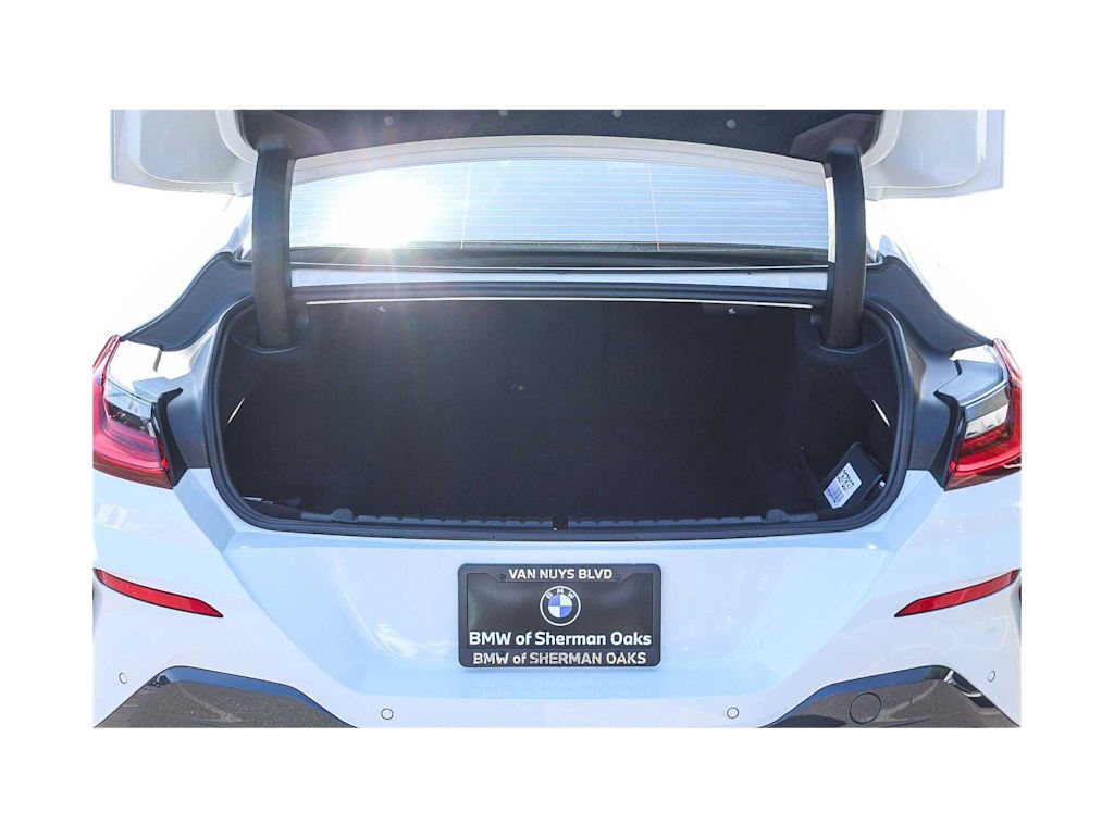 Thumbnail: 2023 BMW 8 Series - 15