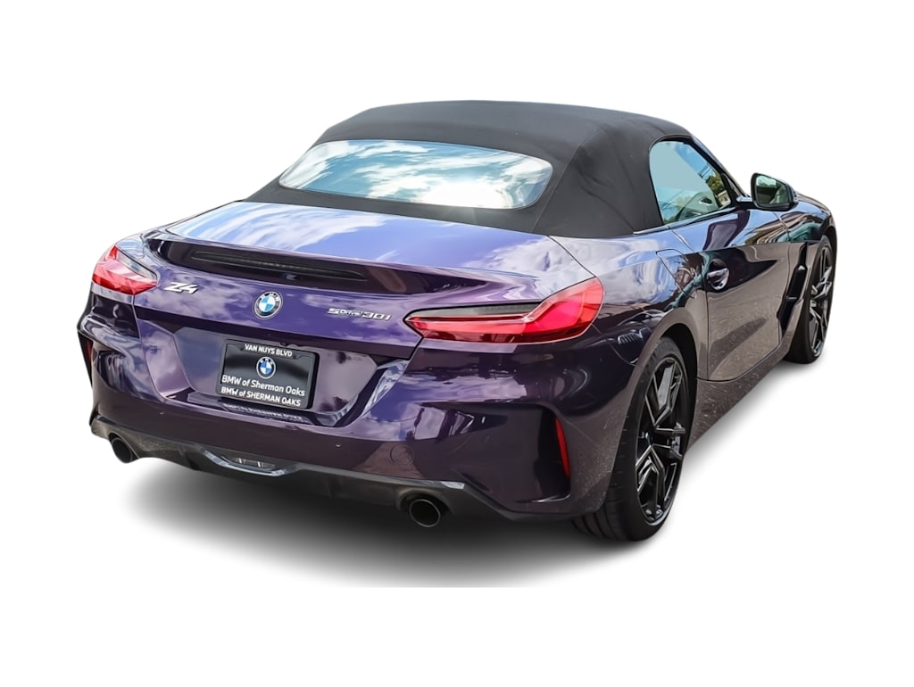 Thumbnail: 2023 BMW Z4 - 17