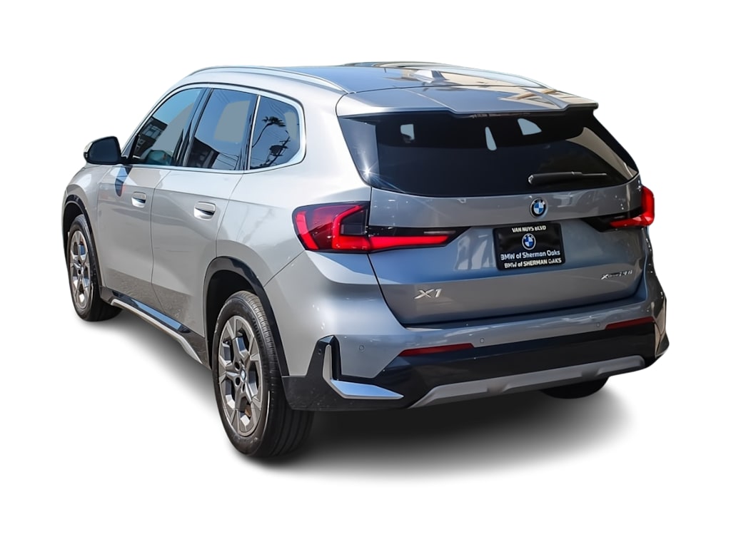 Thumbnail: 2023 BMW X1 - 3