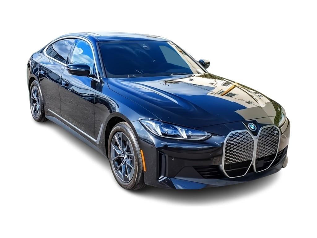 Thumbnail: 2025 BMW i4 - 17