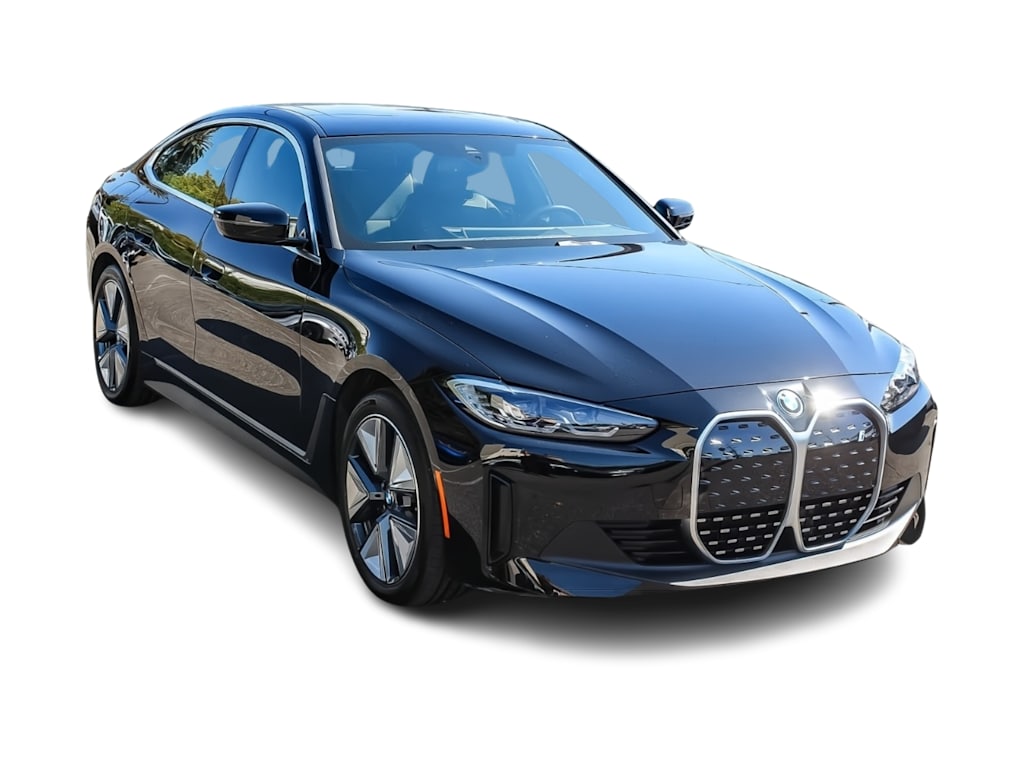 Thumbnail: 2023 BMW i4 - 15