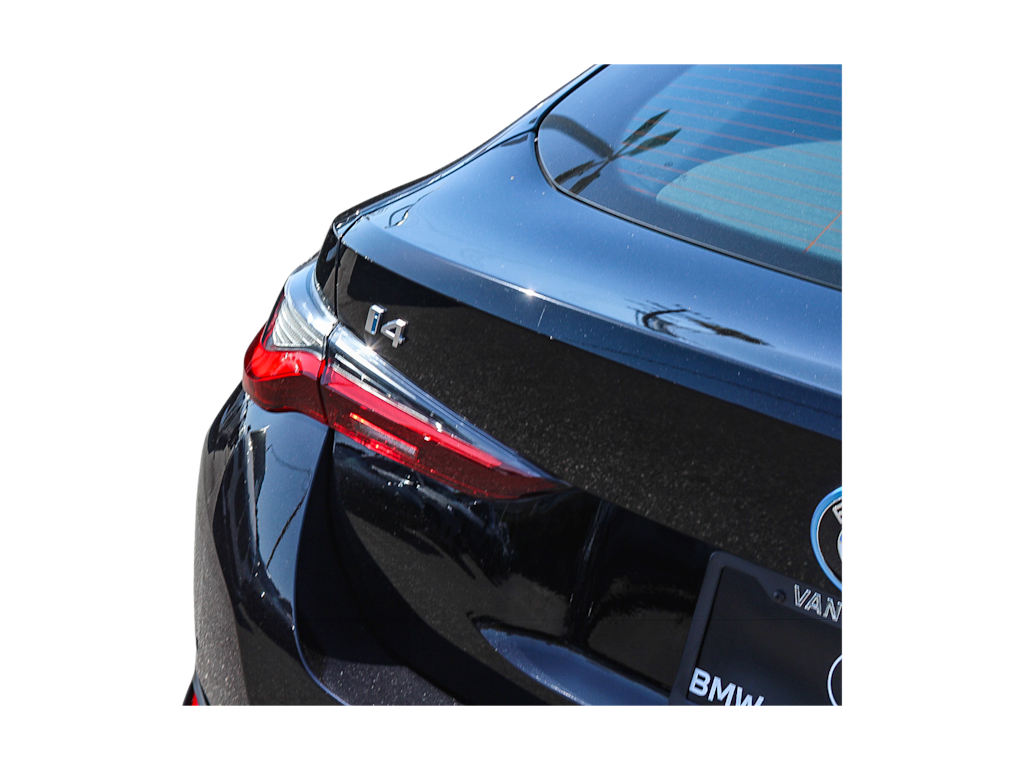 Thumbnail: 2023 BMW i4 - 3