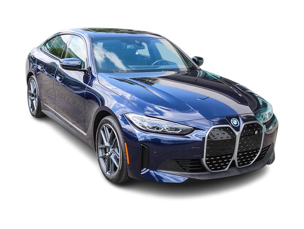 Thumbnail: 2023 BMW i4 - 17