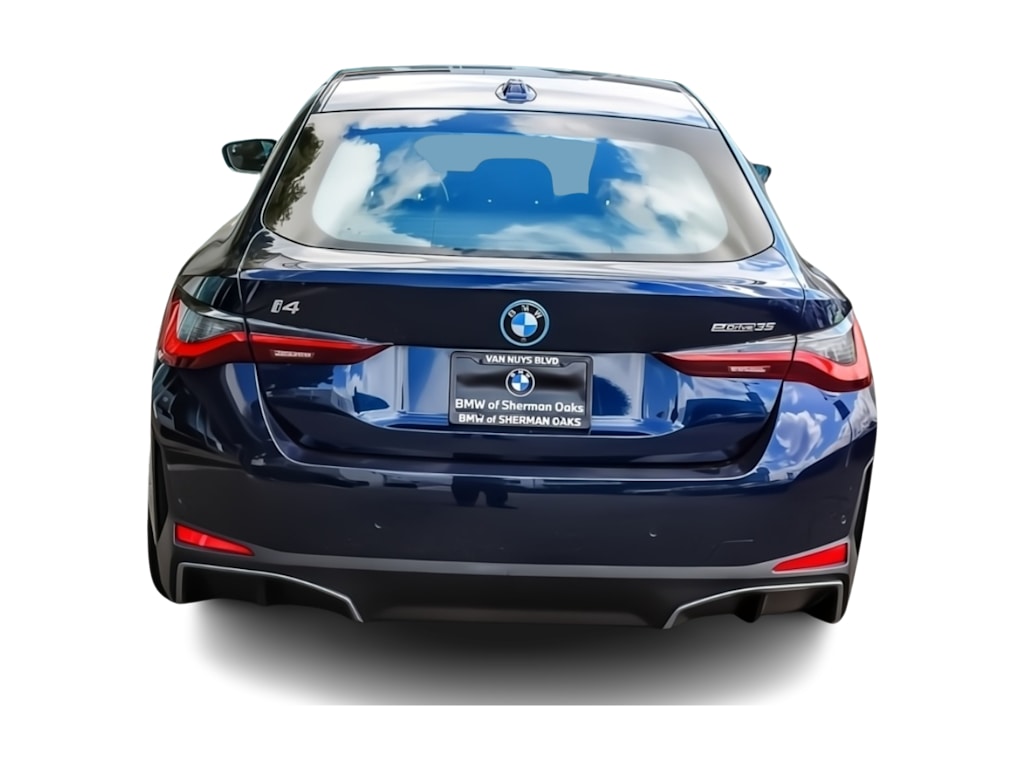 Thumbnail: 2023 BMW i4 - 17