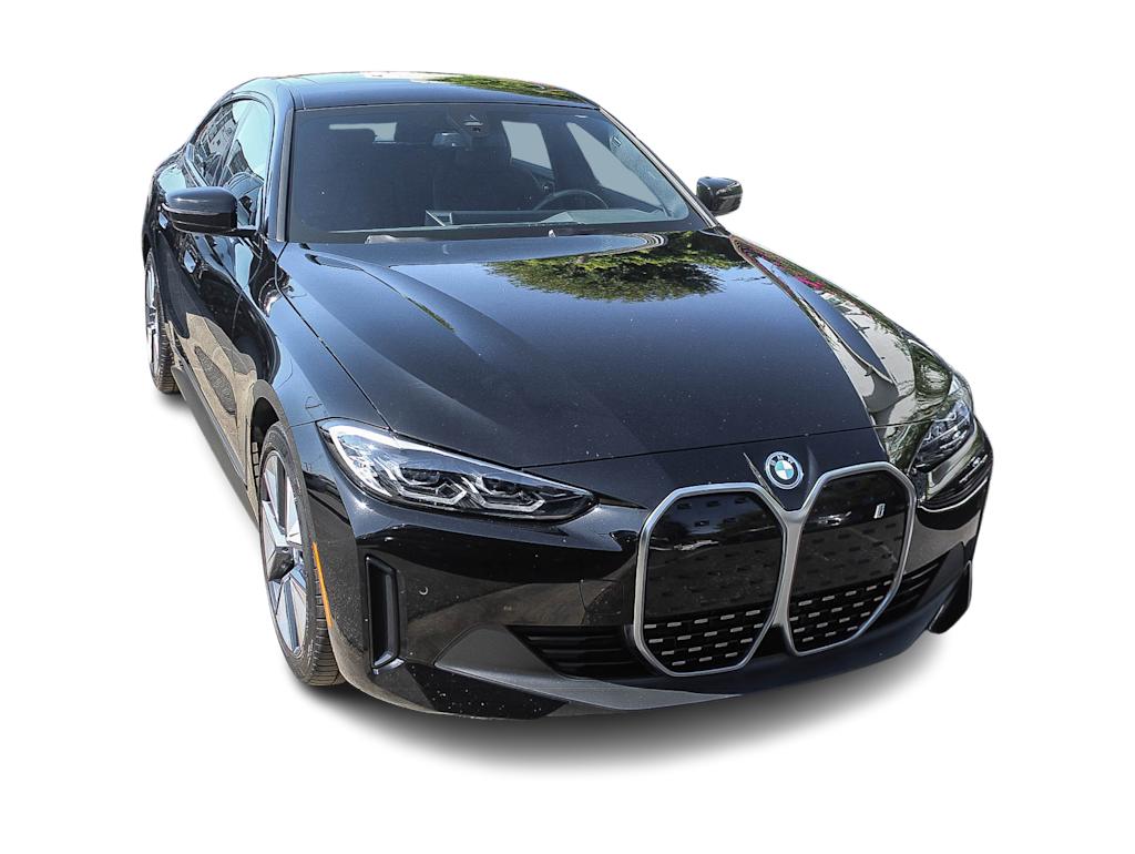 Thumbnail: 2023 BMW i4 - 19