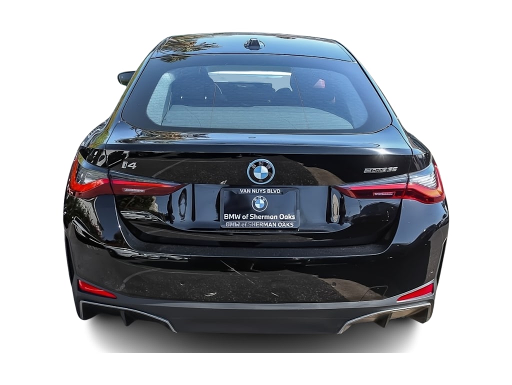 Thumbnail: 2023 BMW i4 - 19
