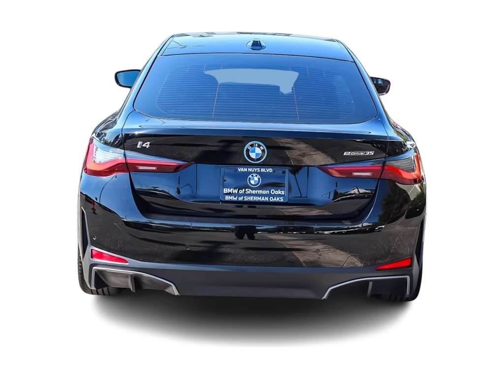 Thumbnail: 2023 BMW i4 - 19