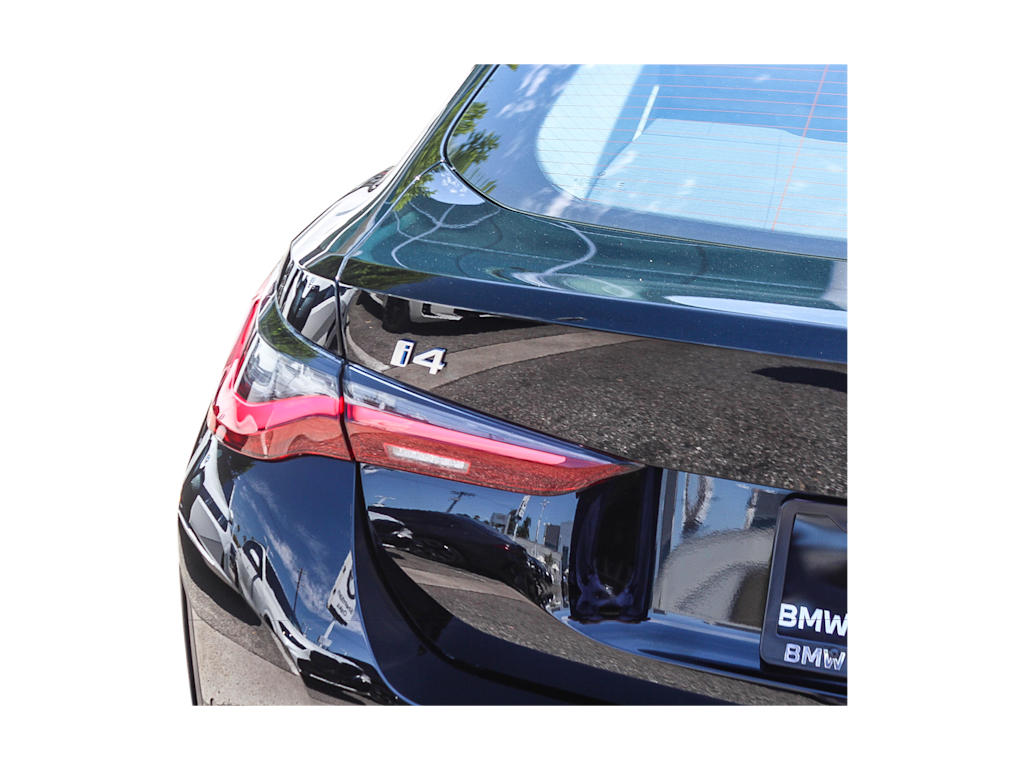 Thumbnail: 2023 BMW i4 - 18
