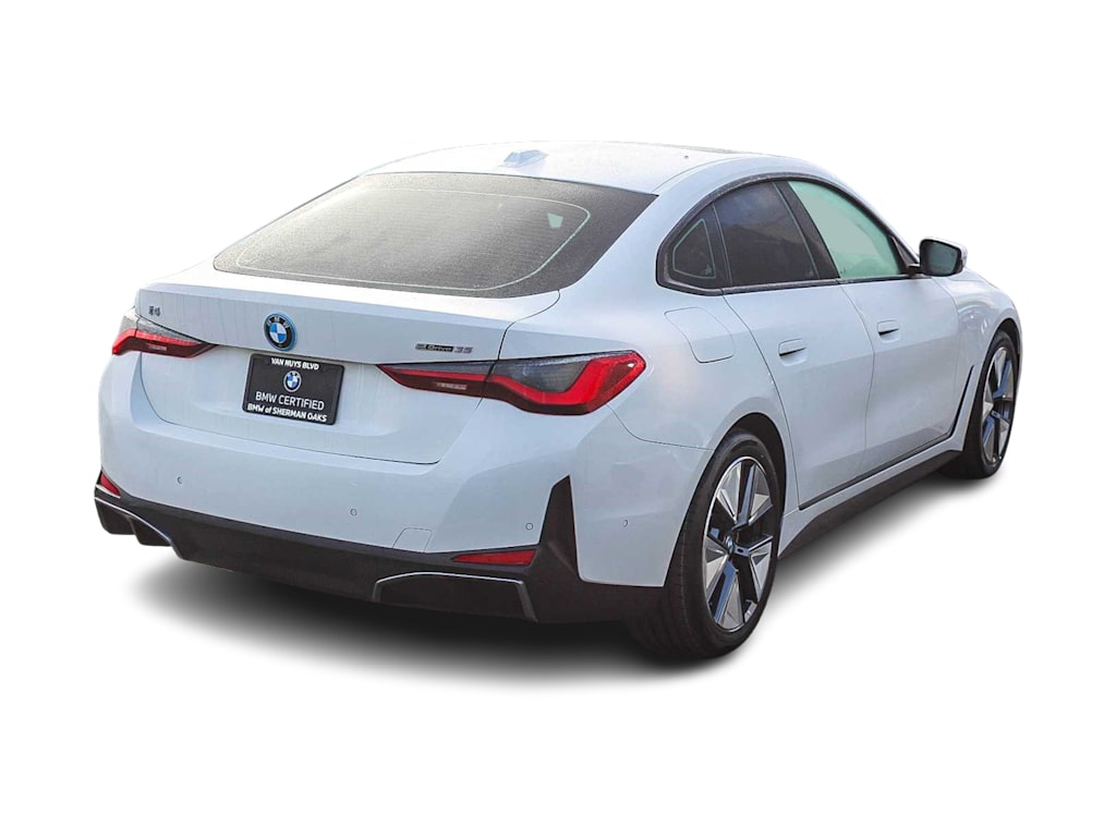 Thumbnail: 2023 BMW i4 - 19