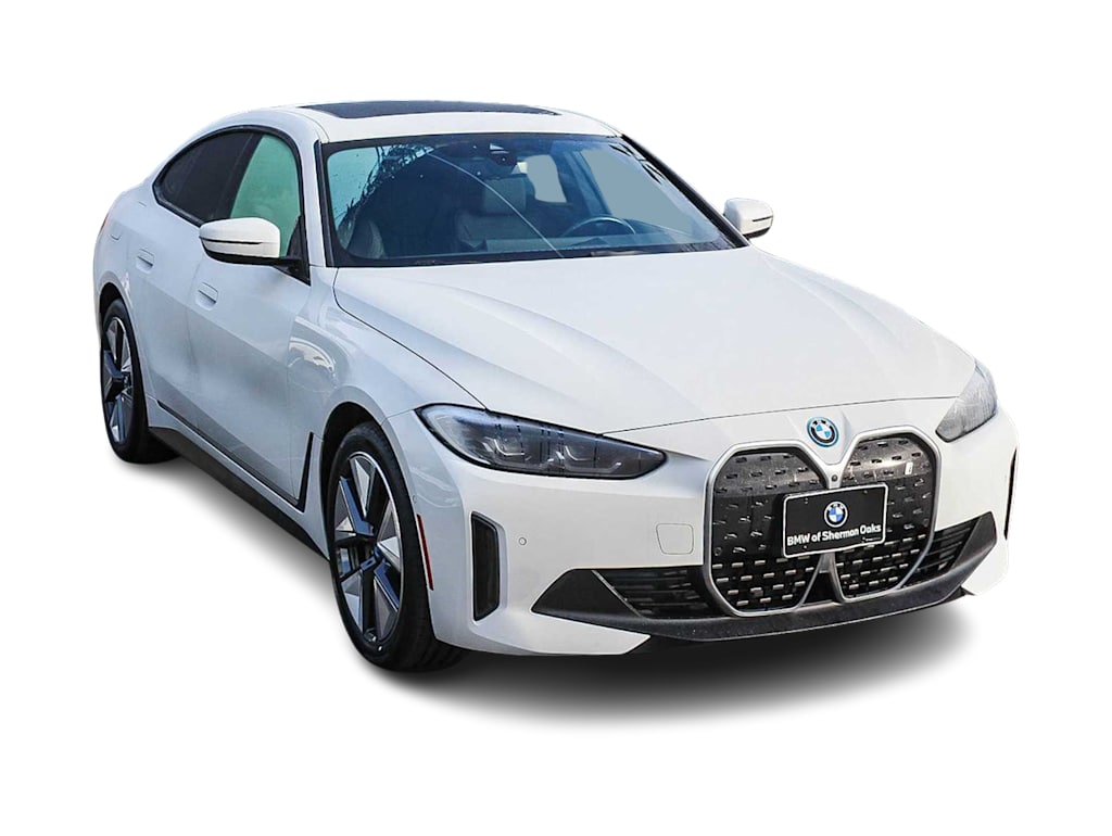 Thumbnail: 2023 BMW i4 - 18