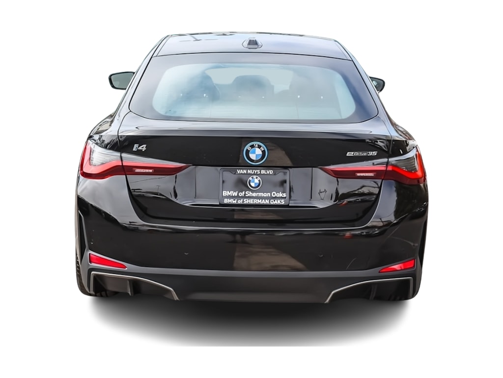 Thumbnail: 2023 BMW i4 - 19
