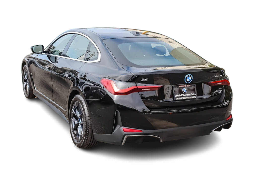 Thumbnail: 2023 BMW i4 - 20