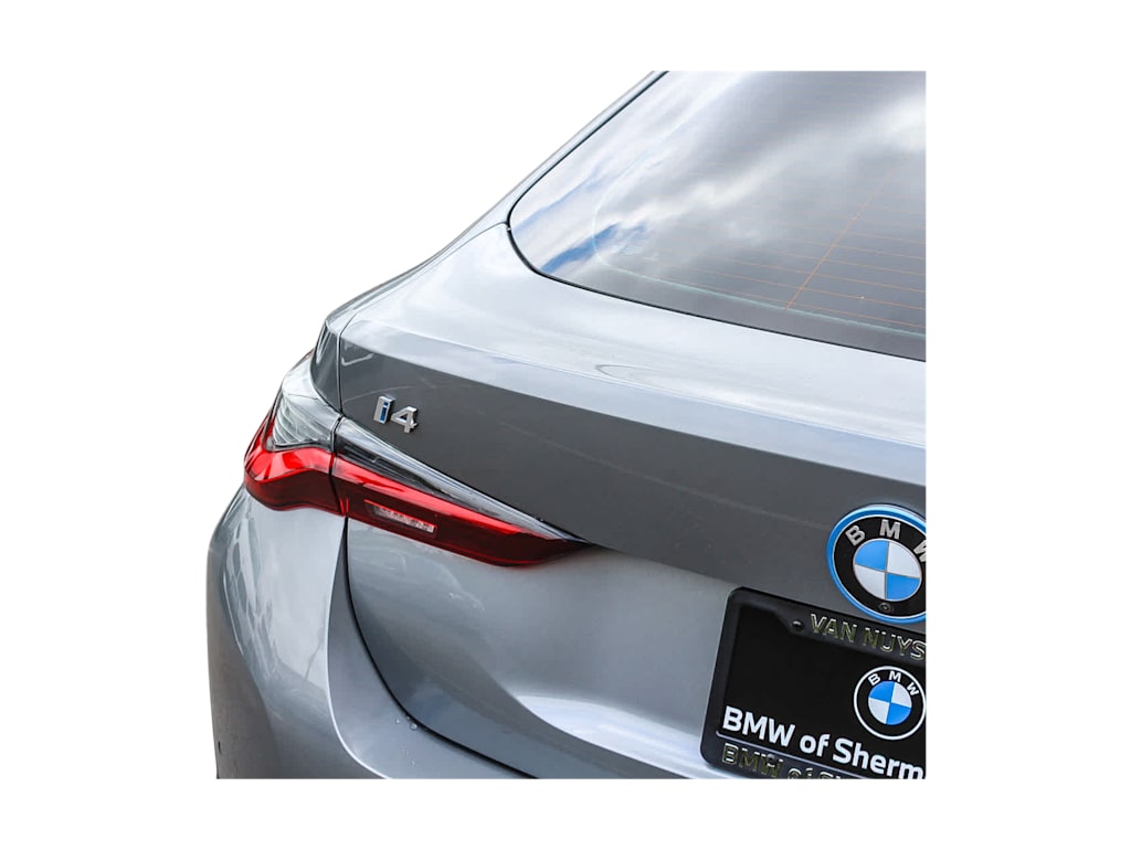 2024 BMW i4 eDrive35 19