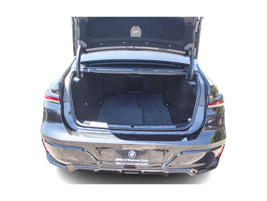 Thumbnail: 2025 BMW i7 - 16